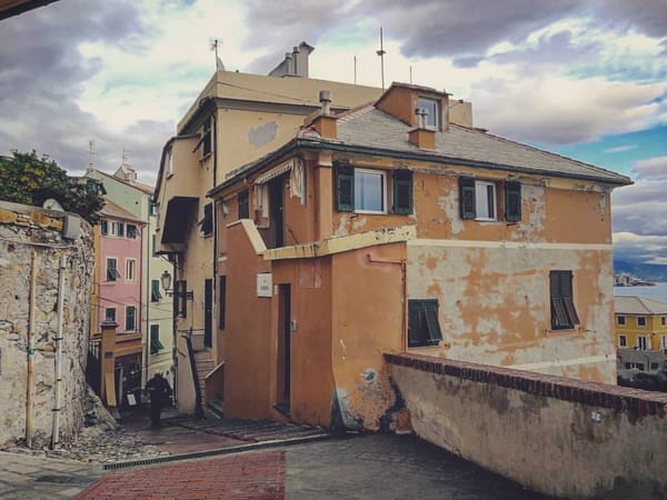 The Italian Riviera Travel Guide: Genova: photo 7