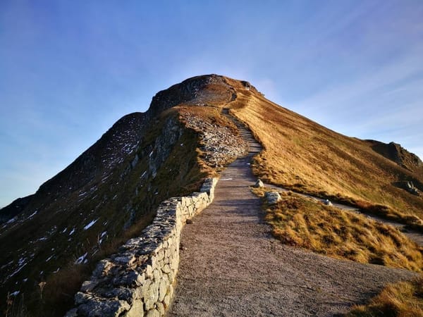 Hiking from Le Claux to Puy Mary: photo 3
