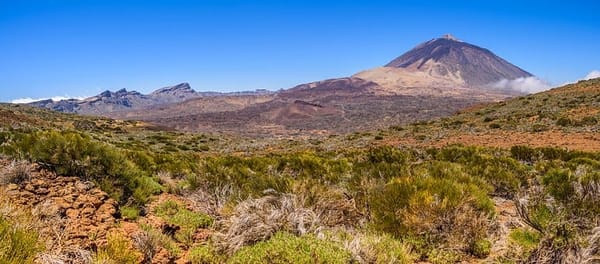 6 Best Tourist Features in Menengai Crater Nakuru, Kenya.: photo 1