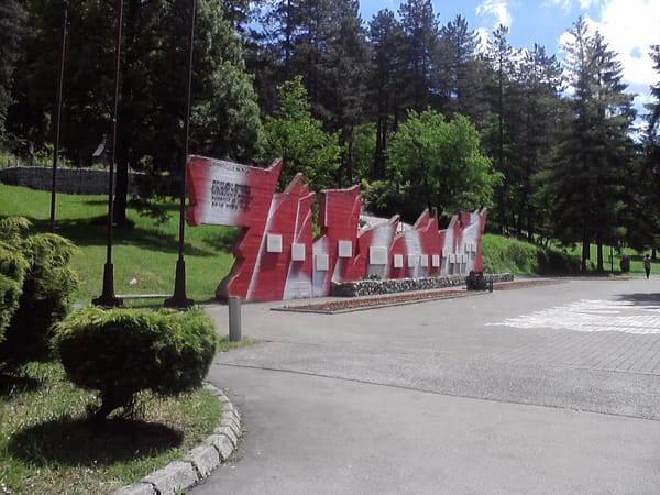 Bosnia and Herzegovina: Tuzla - city of unity, love and heroism: photo 3