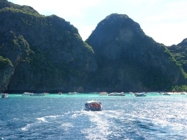 Ko Phi Phi: Adventures on Thailand's Most Spectacular Island: photo 4