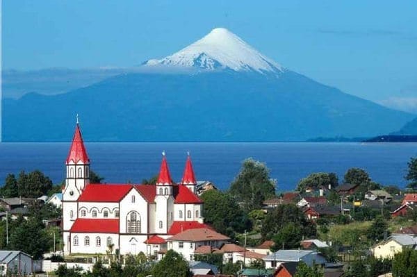 Puerto Varas: The City of Roses: photo 1