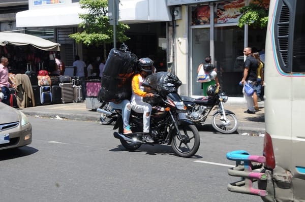 Santo Domingo: traffic chaos and the Dominican passion: photo 7