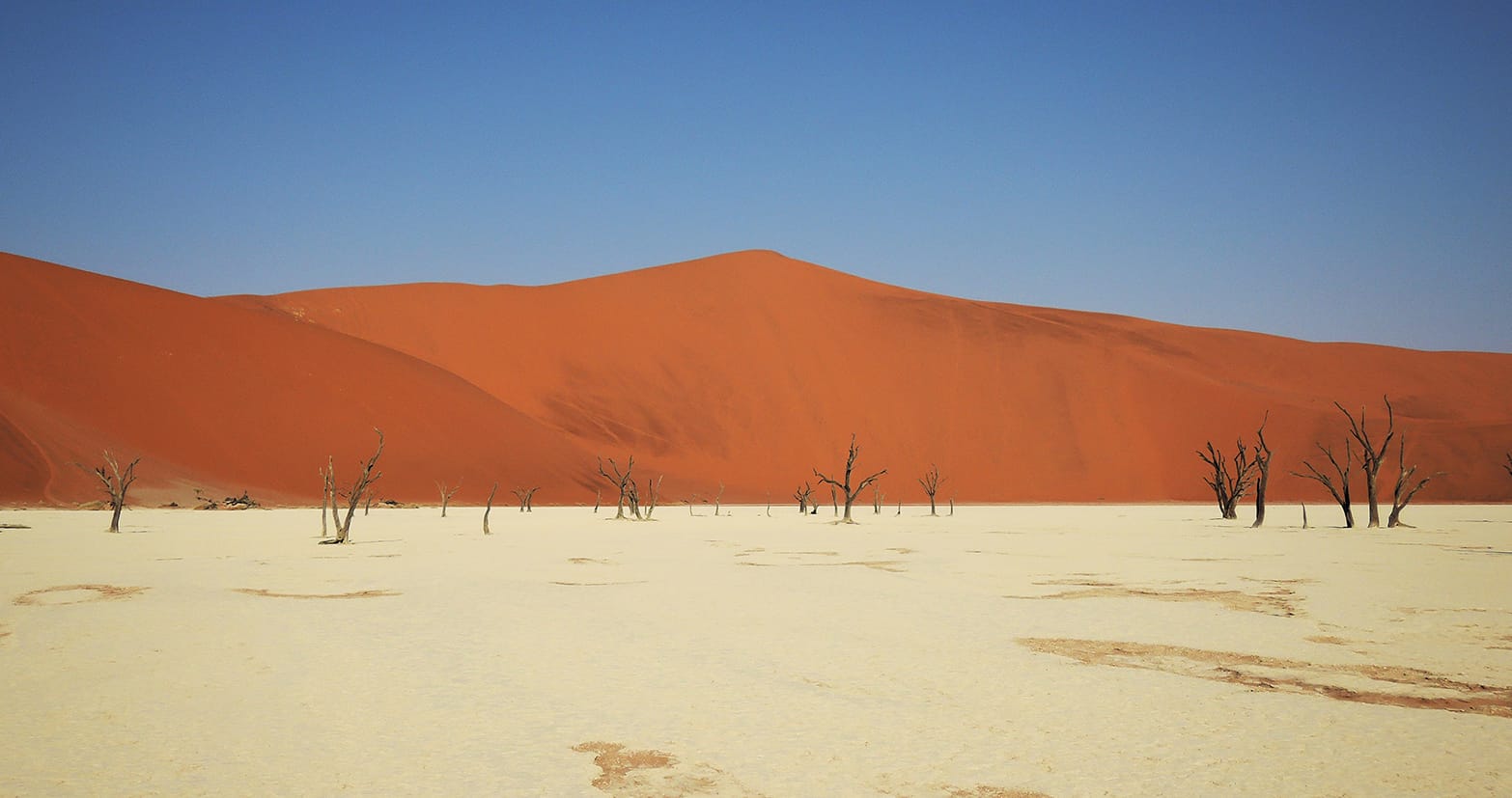 Namibia: Self-drive road trip by 2WD