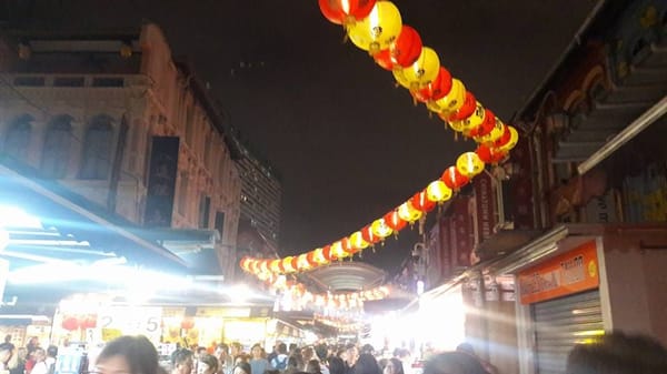 Exploring the Food, Culture & Art of Singapore: photo 1
