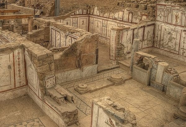 Ephesus Ancient City: The Glory of Rome and Modern Day Turkey: photo 2
