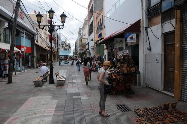 Santo Domingo: traffic chaos and the Dominican passion: photo 4