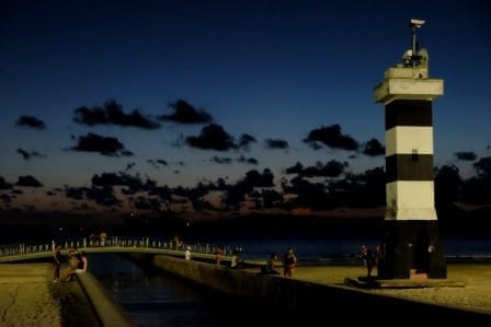 Brazilian culture, history and a beach garden you find in Santos.: photo 6