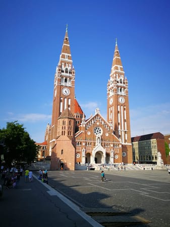 Why you should visit the colourful Szeged: photo 1
