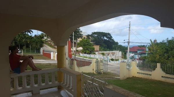 How to experience Jamaica like a local: photo 1
