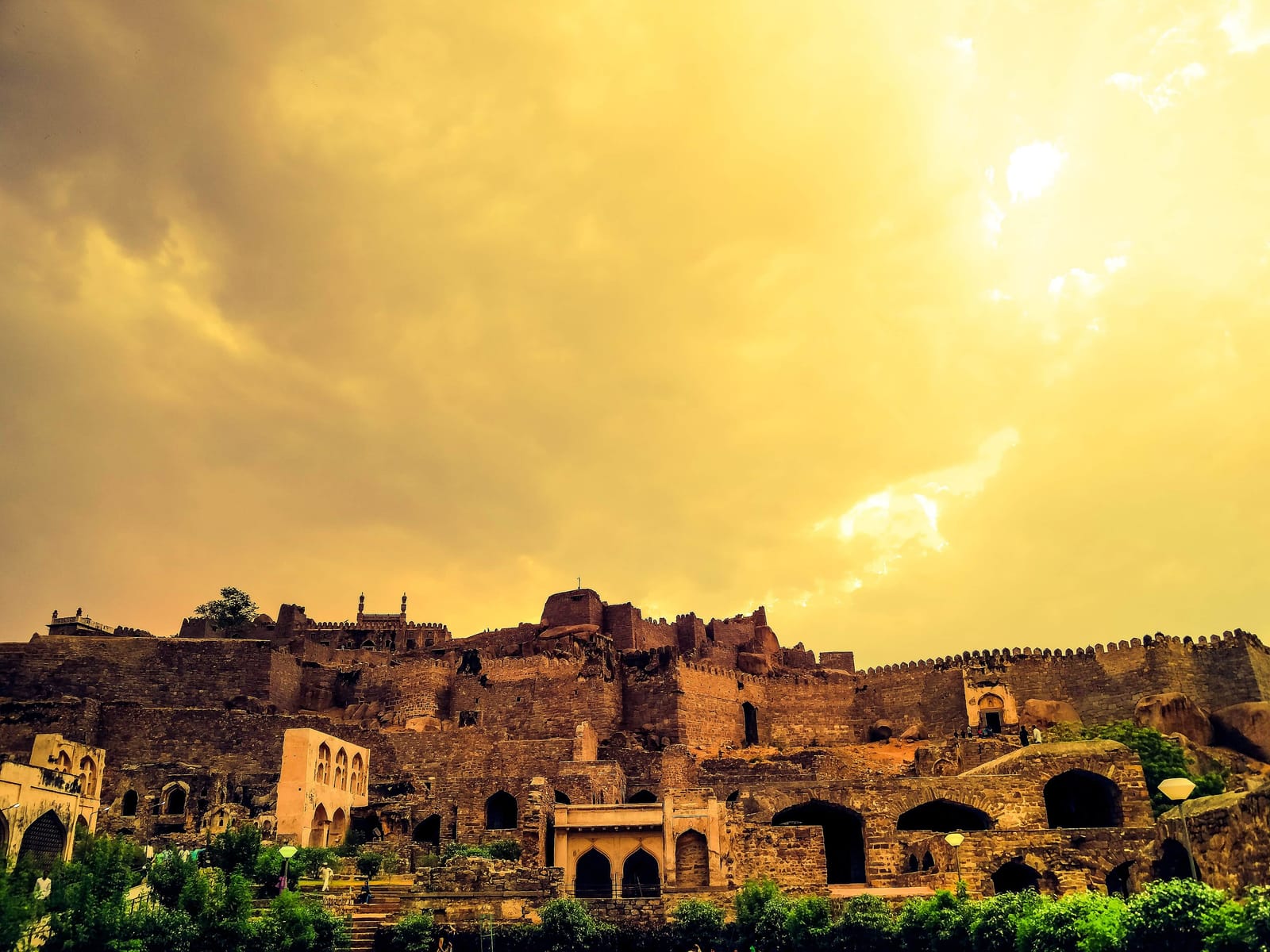 Hyderabad: The Nawabi Eden Of Cultural Amalgamation, A Must Visit