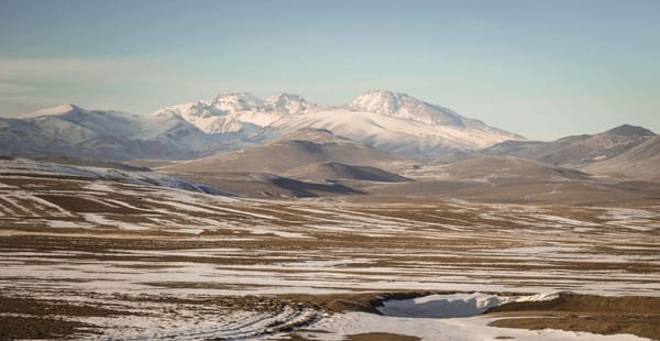 Hitchhiking into Islamic state of Iran: photo 3