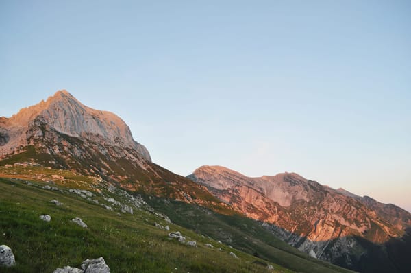 Hiking the Big Stone: Gran Sasso, Italy.: photo 14